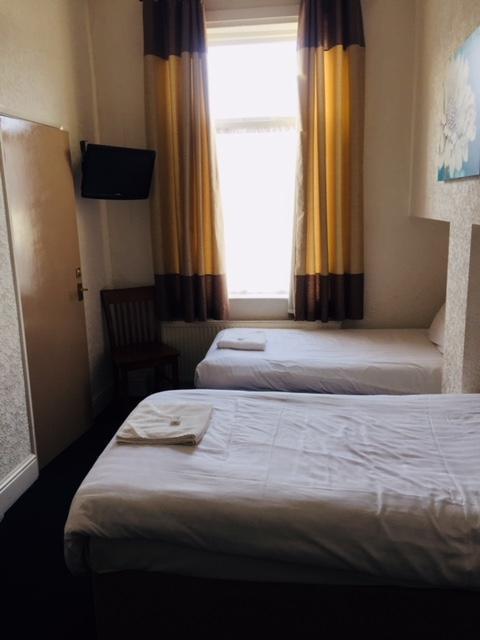 Mayfair Hotel Kingston upon Hull Exteriör bild